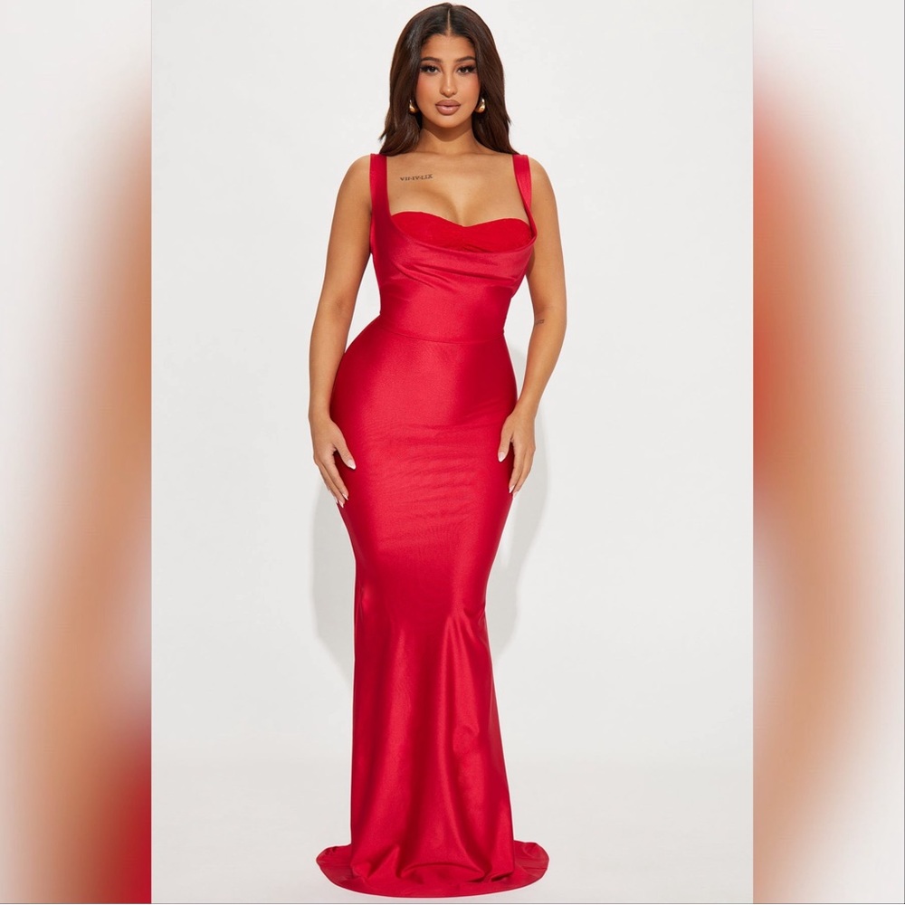 Body Hugging Red Maxi Dress
